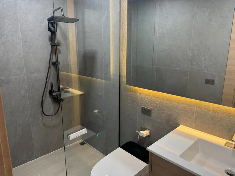 2 bed Condo Wongamat elegant modern condominium conveniently located near Central Festival, Pattaya Beach, Wongamat Beach, 3D Painting Museum, Pattaya Walking Street,
