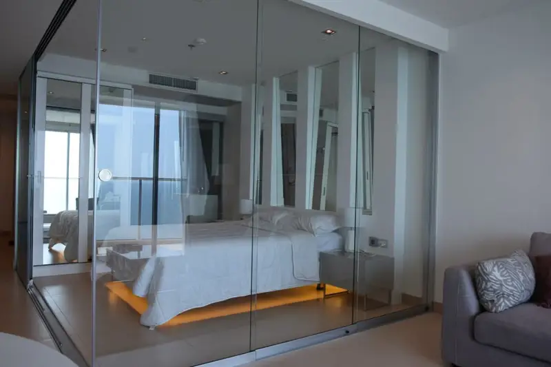 Sands Condominium 1bed condo for rent , Pratumnak Beach overlooking a beautiful secluded beach. with pool bar and restaurant, the fitness center with  Swimming pool, Gym, Security, Car park, Garden, Sauna and Concierge.