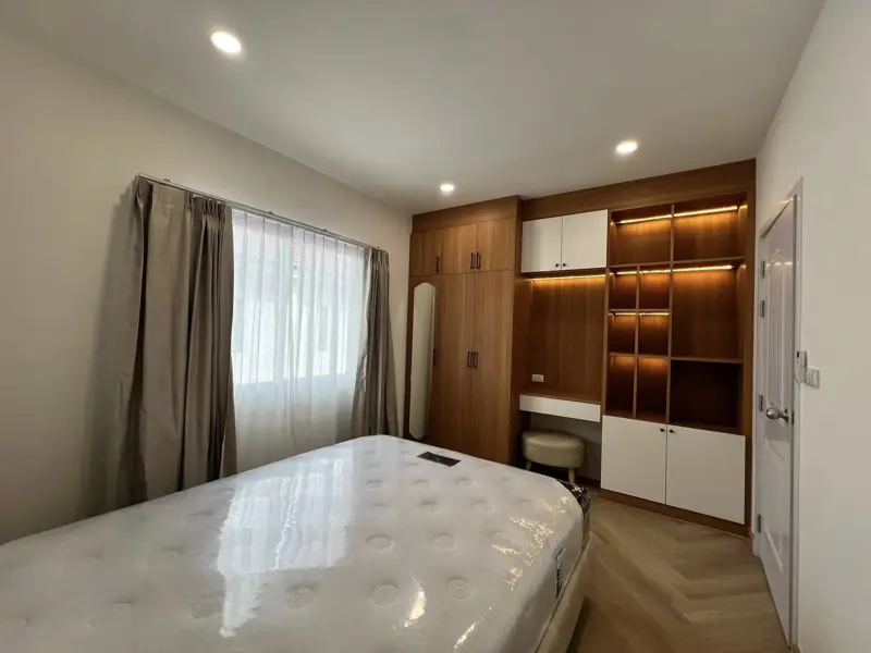 Pruksanara Jomtien Village house for sale 3 bedrooms   3 bathrooms   1 living room   Large European kitchen   Private swimming pool