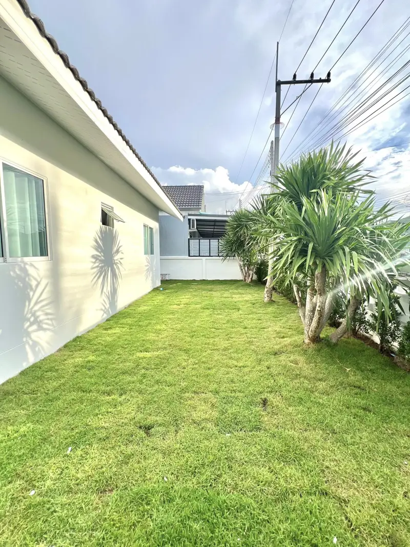 Suksiri Village, Takhian Tia 3 Bedroom for sale Corner house for sale, fully furnished, ready to move in 71 sq wah (approximately 100 sq m) Beautiful corner house,   2 bathrooms