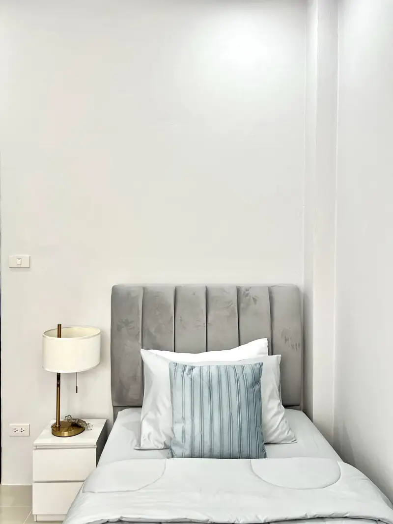 Suksiri Village, Takhian Tia 3 Bedroom for sale Corner house for sale, fully furnished, ready to move in 71 sq wah (approximately 100 sq m) Beautiful corner house,   2 bathrooms