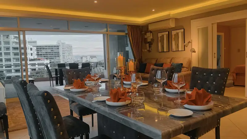Executive residence 4 Condo Pratumnak comprising of a swimming pool, fitness room, car parking, and CCTV throughout the building. Near to tourist attractions,