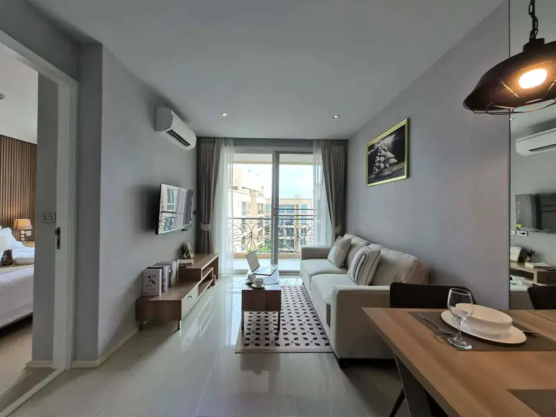 Atlantis Condo Resort 1 Bedroom Condo with model beach, waterfall curtain pool, river bridge, giant ship, or a children's water park. There is also a jacuzzi for adults  with 24 security system 