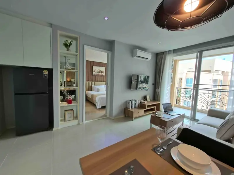 Atlantis Condo Resort 1 Bedroom Condo with model beach, waterfall curtain pool, river bridge, giant ship, or a children's water park. There is also a jacuzzi for adults  with 24 security system 