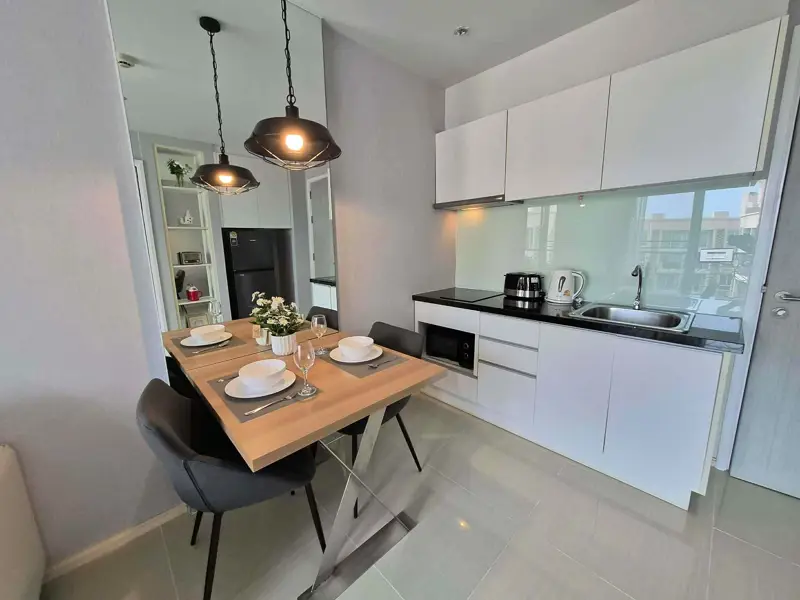 Atlantis Condo Resort 1 Bedroom Condo with model beach, waterfall curtain pool, river bridge, giant ship, or a children's water park. There is also a jacuzzi for adults  with 24 security system 