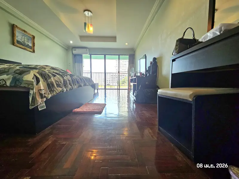 Sombat condo Pratumnak Studio for sale