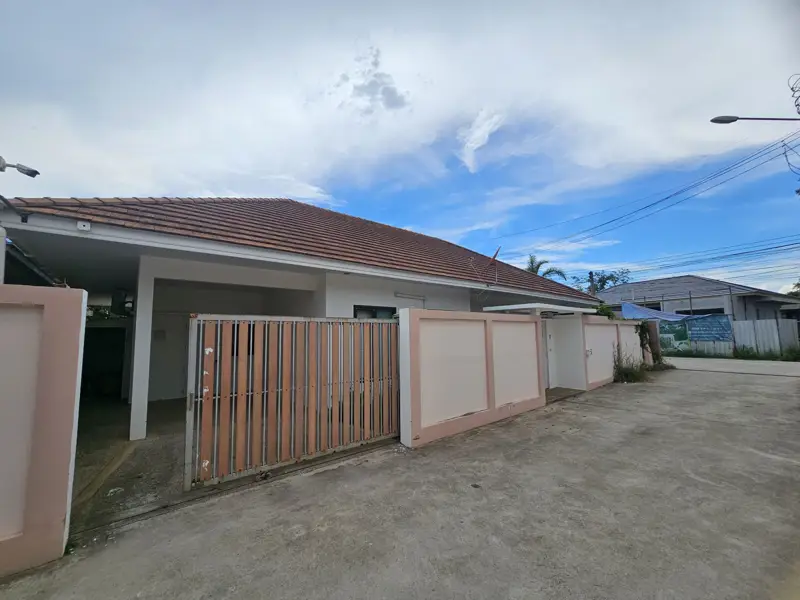 Pool villa in Huay Yai 3 Bedroom for rent