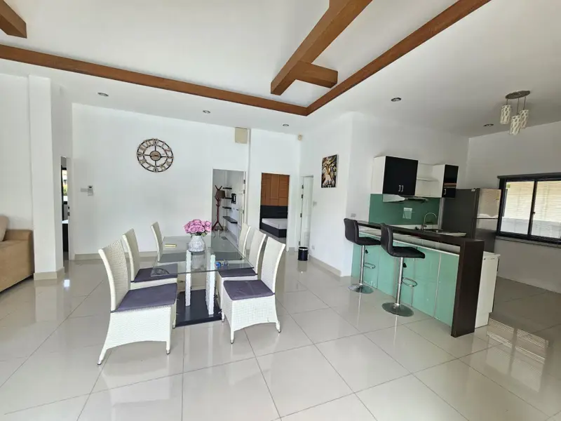 Baan Dusit Pattaya Lake 4 Bedroom for sale