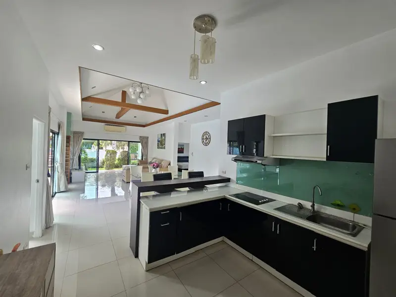 Baan Dusit Pattaya Lake 4 Bedroom for sale
