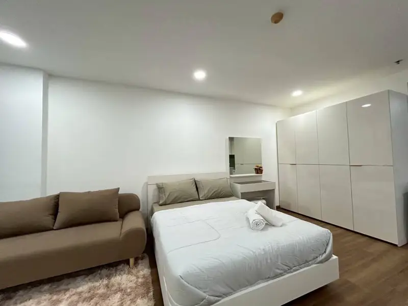 View Talay 5 Condominium Studio for rent