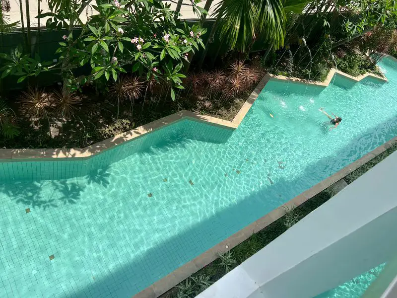 1 bed room condo at Amazon with modern condominium with a large swimming pool and a tropical garden location in the south Pattaya area, only 5 minutes or 1.2 kilometers to Jomtien Beach,