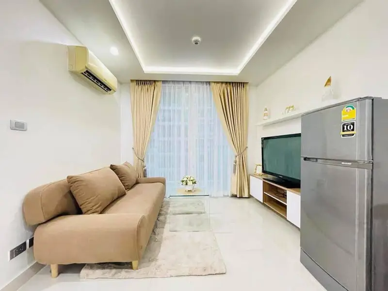 5th floor  View: Pool view Condo for rent at Amazon Residence Jomtien,   Layout: 1 bedroom, 1 bathroom  Size: 35 sq m 