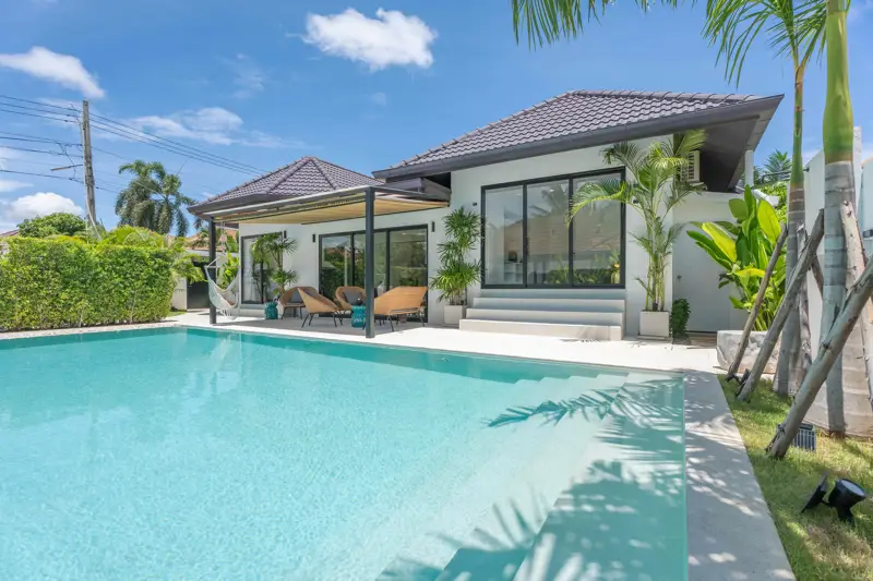 Tungklom 5 Bedroom Pool Villa Private pool and outdoor terrace Fully furnished witH  Open-plan living and dining area Modern kitchen with high-end appliance