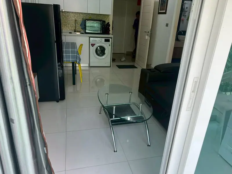 1 bed room condo at Amazon with modern condominium with a large swimming pool and a tropical garden location in the south Pattaya area, only 5 minutes or 1.2 kilometers to Jomtien Beach,