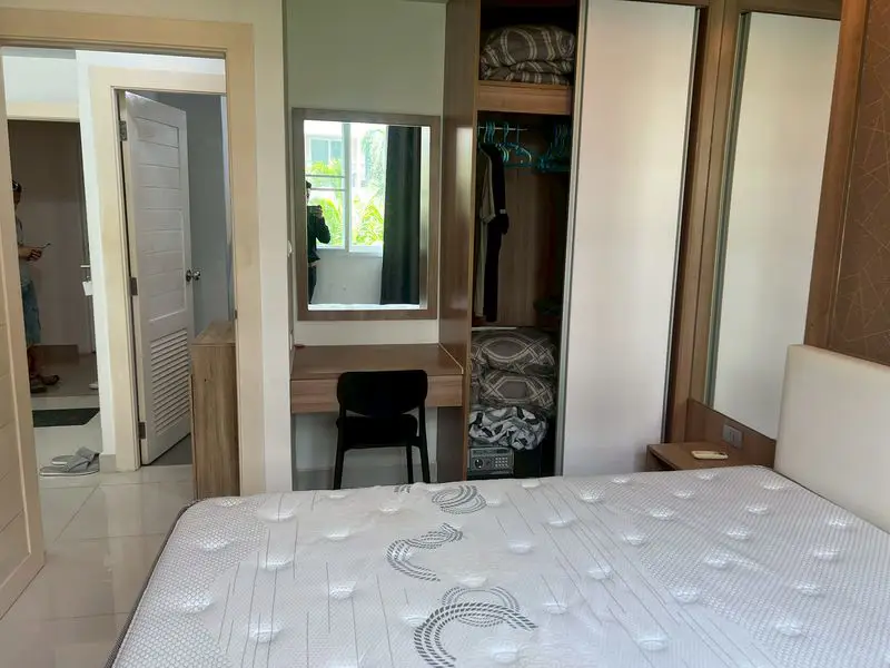 1 bed room condo at Amazon with modern condominium with a large swimming pool and a tropical garden location in the south Pattaya area, only 5 minutes or 1.2 kilometers to Jomtien Beach,