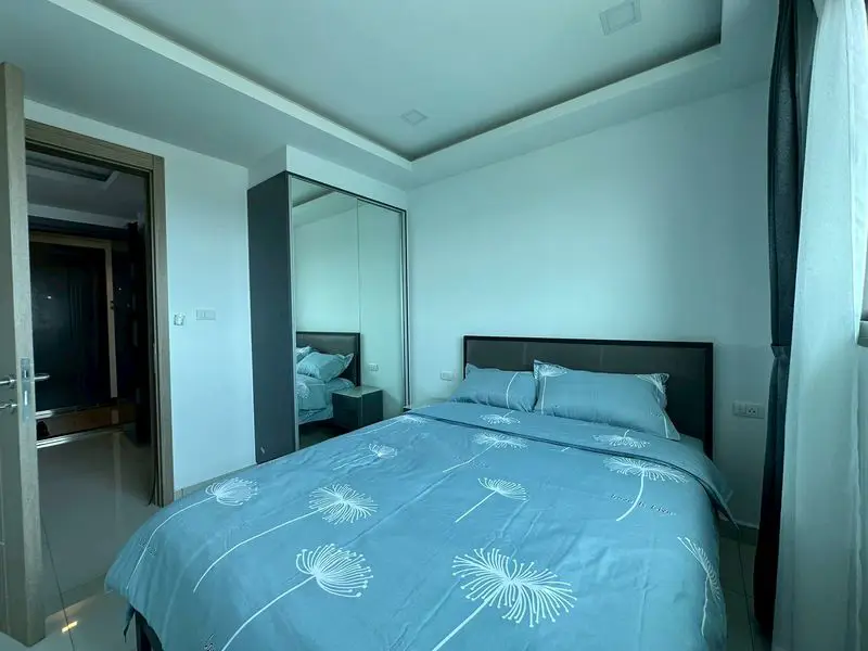 bed condo in the inner-city resort living of Pattaya for total relaxation.