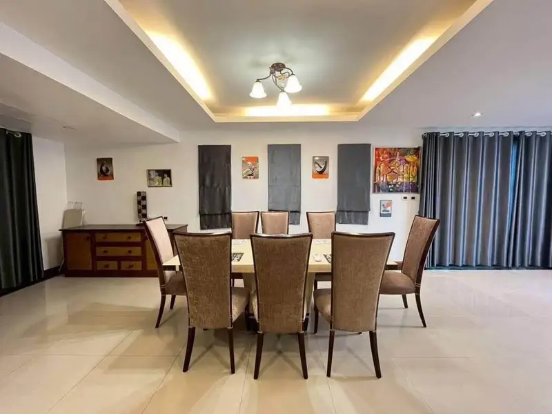 Baan Natcha 3 Bedroom Pattaya house for sale dining