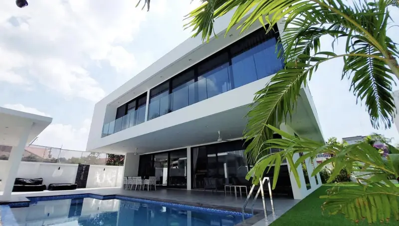 Ultimate Luxury: 750 Sqm Pratumnak Villa with Private Cinema & Spa (Massive 20% Discount!)