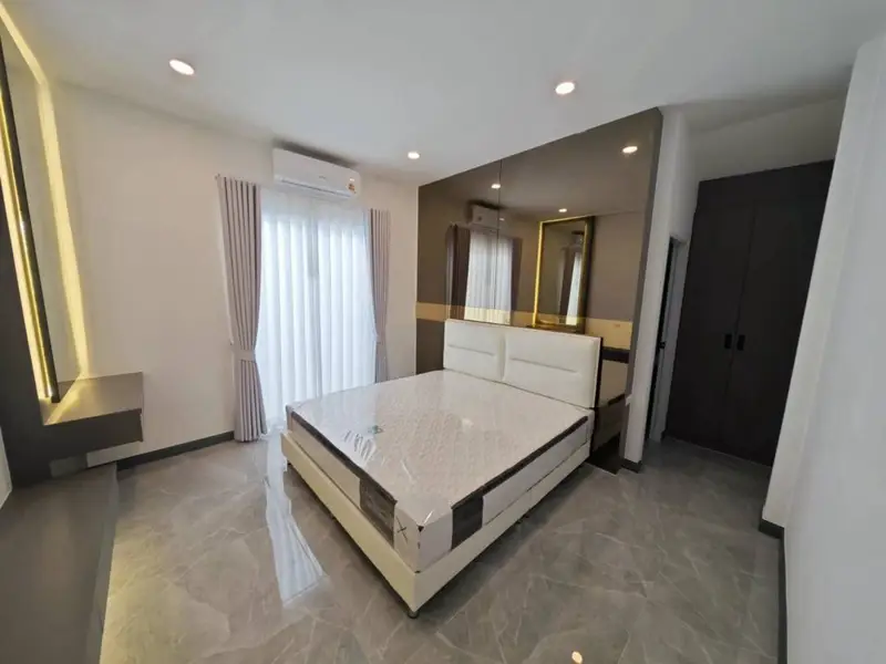 EK Mongkol Village, Jomtien 5 Bedroom house for sale