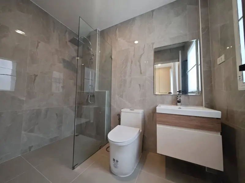 EK Mongkol Village, Jomtien 5 Bedroom house for sale