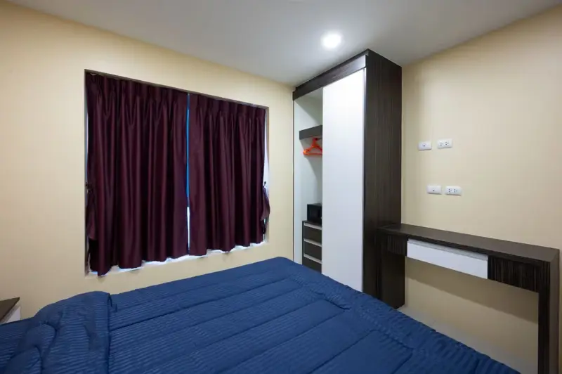  2 bedroom Condo Pratumnak with the following facilities: Swimming pool, Security, Car park and Garden