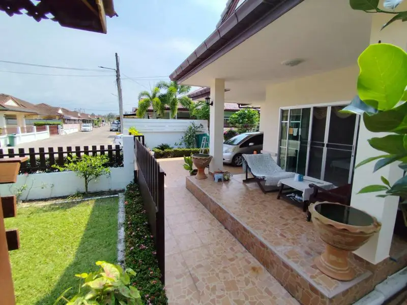 Soi Siam Country Club House for sale Pattaya Tropical 2, with a large open space, perfect for creating your dream garden or even adding a private swimming pool.