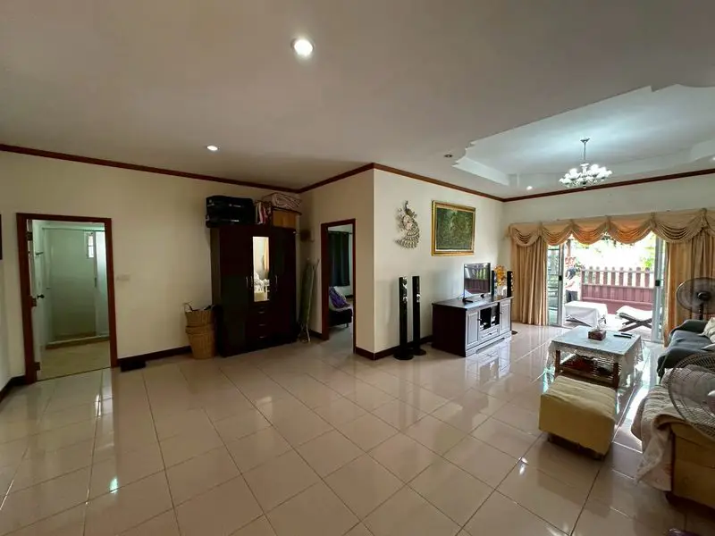 Soi Siam Country Club House for sale Pattaya Tropical 2, with a large open space, perfect for creating your dream garden or even adding a private swimming pool.