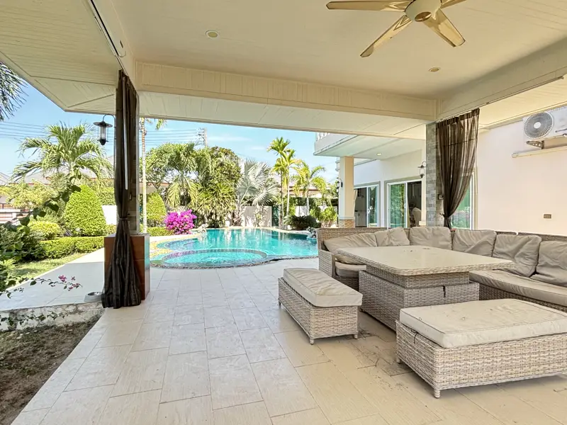 3 bed Pool Villa Huay Yai Pattaya at Baan Dusit Garden at Pattaya, Chonburi has the following facilities: Security and Car park.