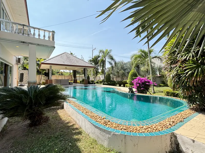 3 bed Pool Villa Huay Yai Pattaya at Baan Dusit Garden at Pattaya, Chonburi has the following facilities: Security and Car park.