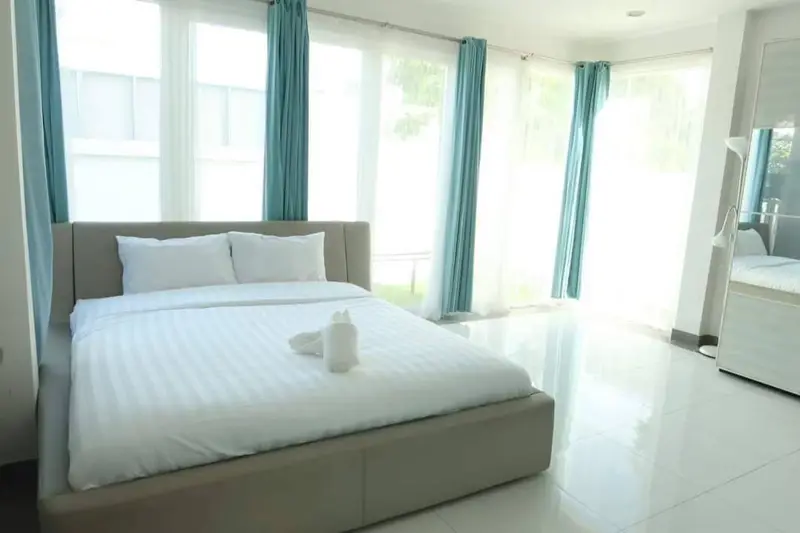 Pool villa for in Silverlake, Na Jomtien 4 Bedroom for sale