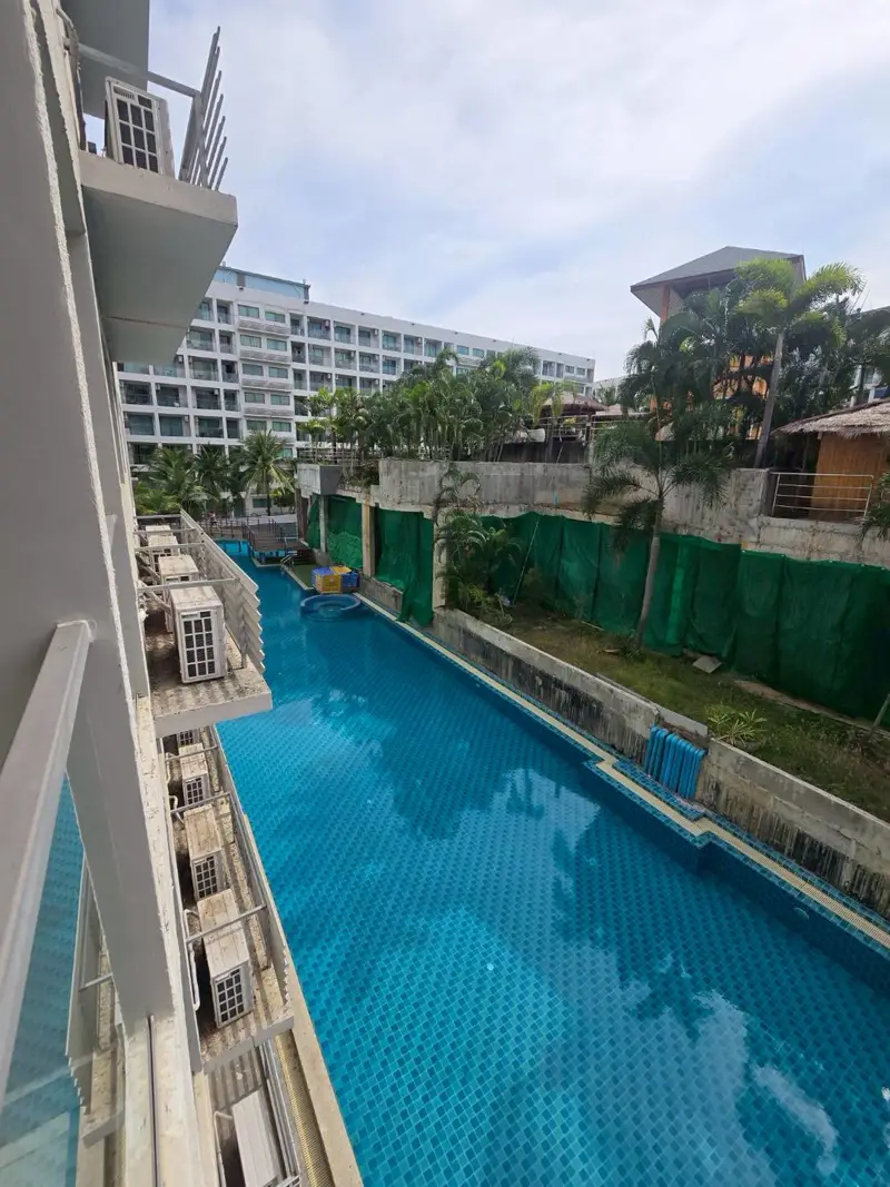1-bedroom, 1-bathroom condo  Building for sale in  Laguna Beach Maldives Jomtien