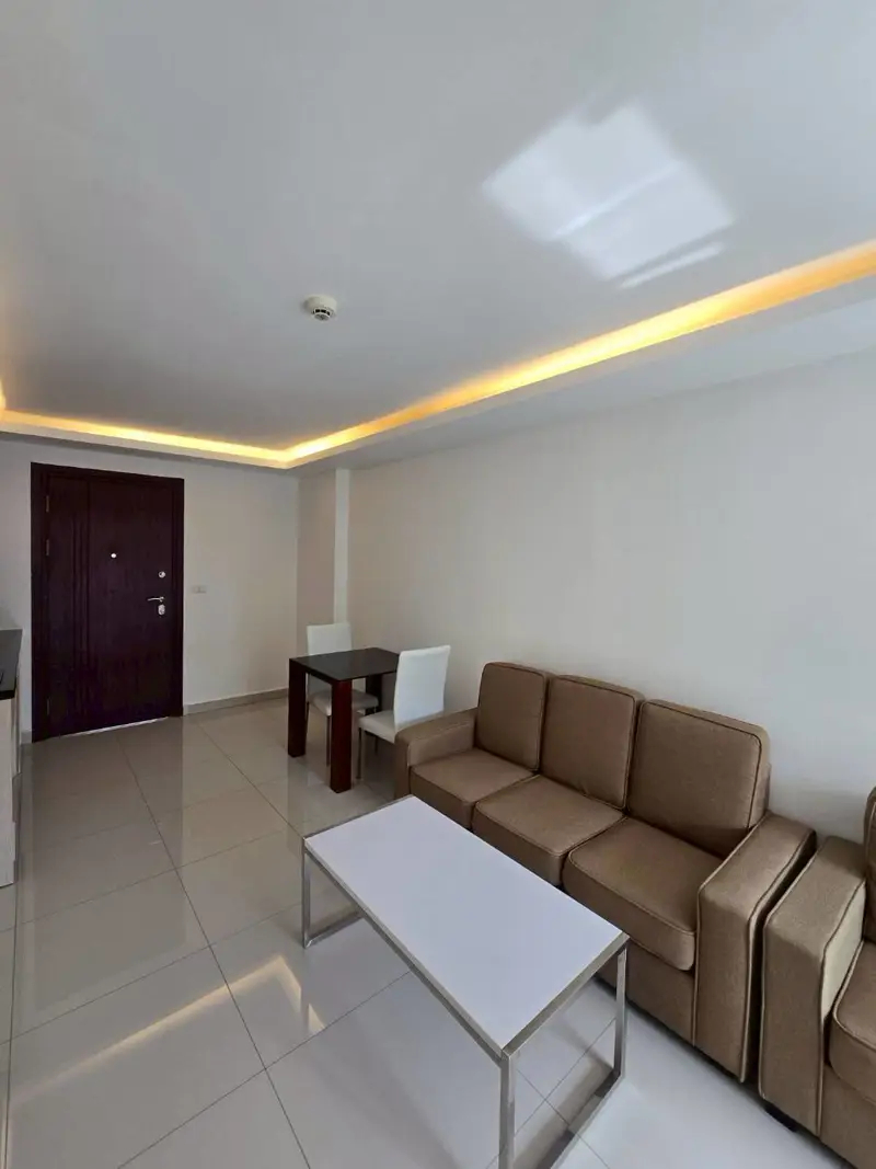 1-bedroom, 1-bathroom condo  Building for sale in  Laguna Beach Maldives Jomtien