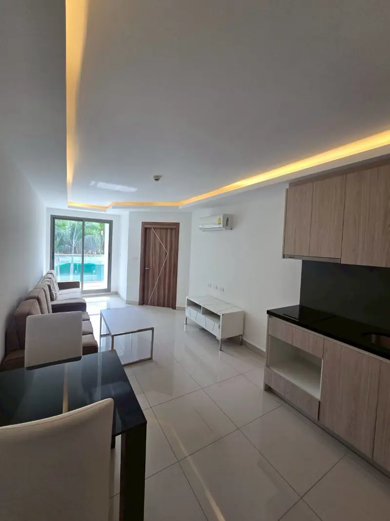 1-bedroom, 1-bathroom condo  Building for sale in  Laguna Beach Maldives Jomtien