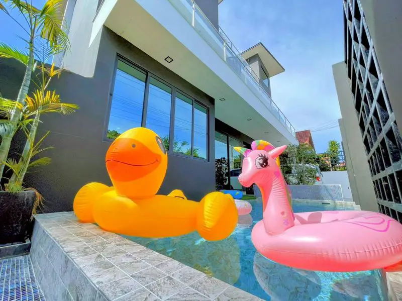 Pool Villa Modern Thepprasit for sale