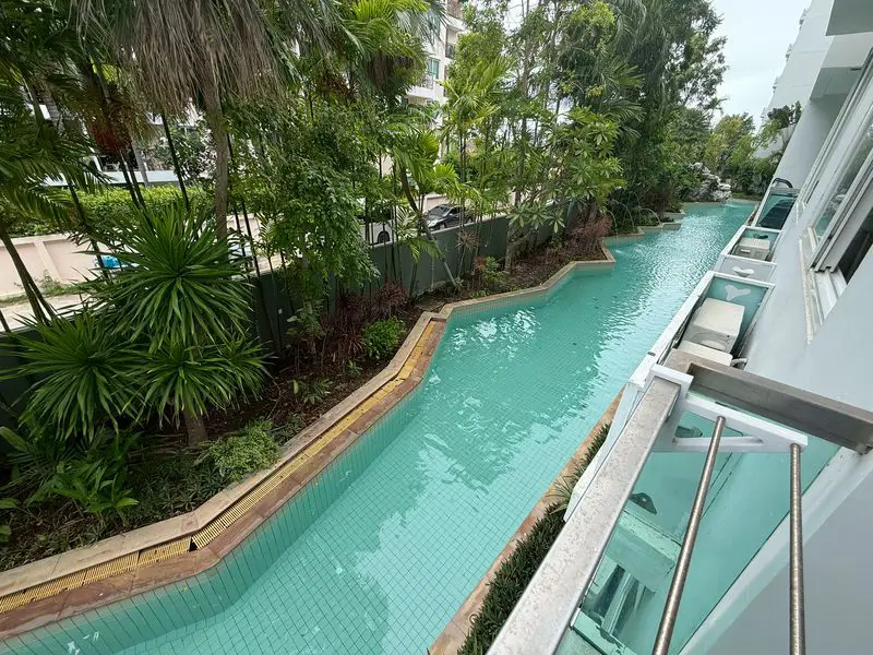 1 bed condo in modern complex Naklua with a large swimming pool and a tropical garden  Located in a serene location in south Pattaya  only 5 minutes or 1.2 kilometers to Jomtien Beach,