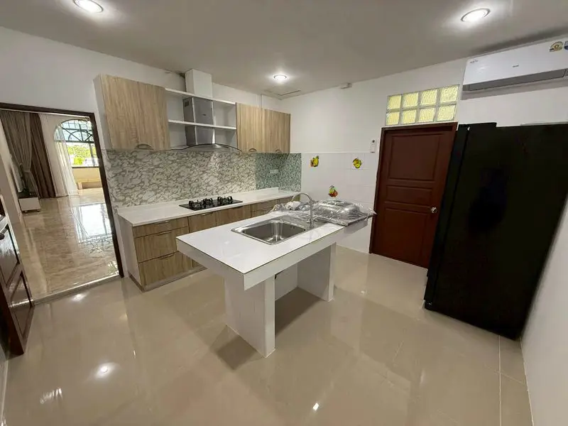 Baan Dusit House an exceptional villa project located in  Pattaya, Chonburi. With its salubrious design and well-maintained gardens