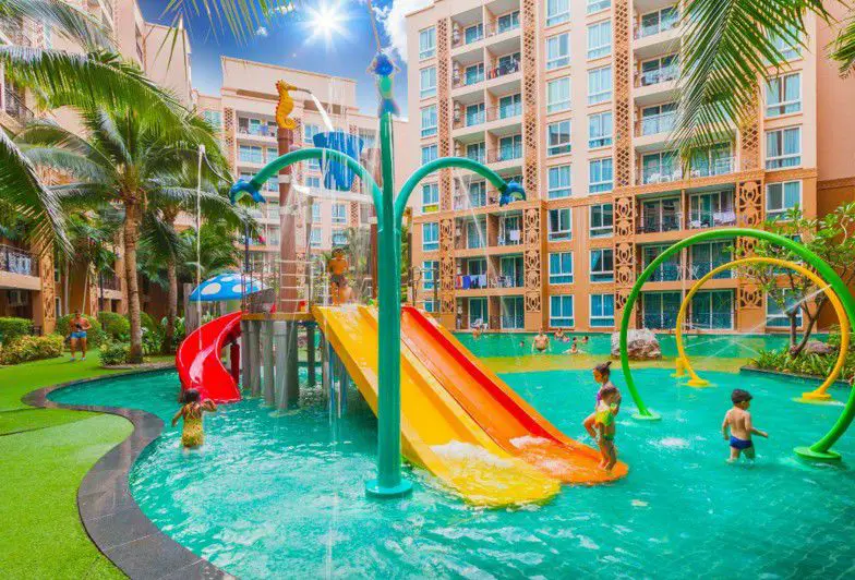  1 bed condo Jomtien Located close to major landmarks such as Jomtien Night Market, Bali Hai Pier, Greenway Golf Course, South Pattaya Beach