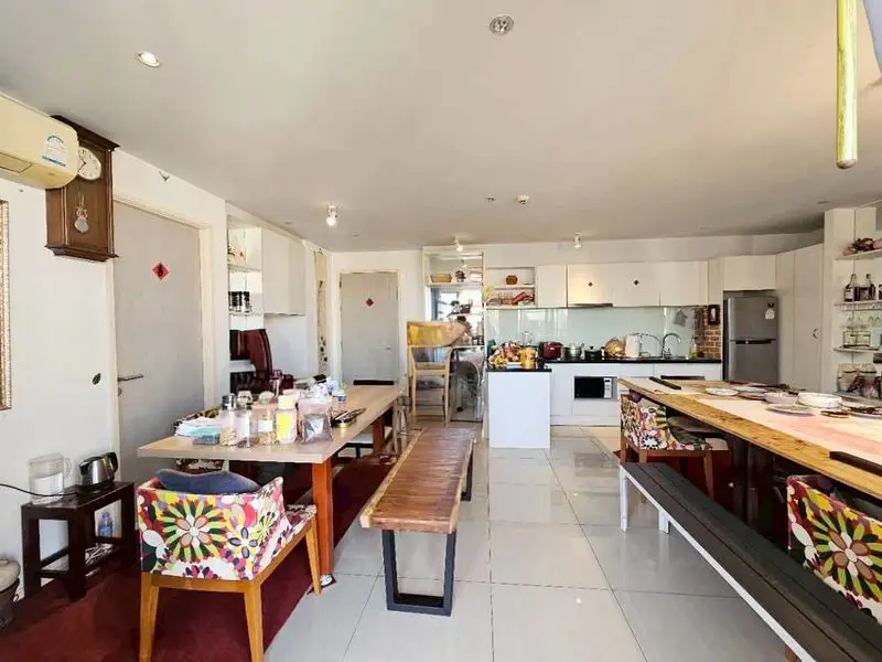 Atlantis Condo Resort 2 Bedroom   Communal Pool - Gardens - On-site Bars and Restaurants - Fitness Center - Jacuzzi  - Car Parking - Passenger Elevators