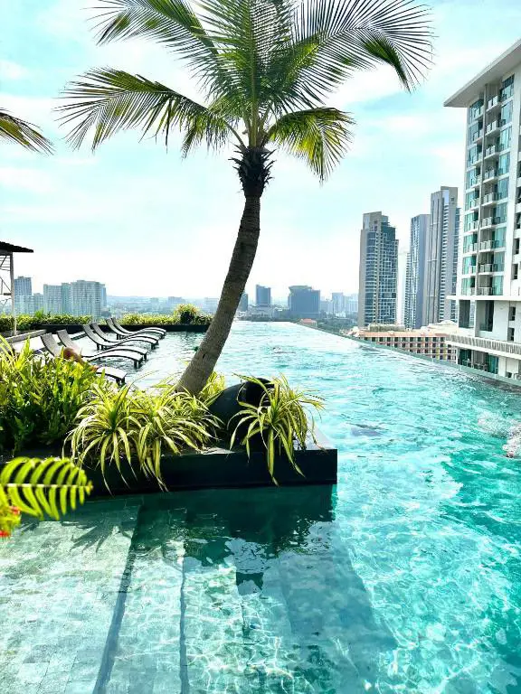 Riviera Wong Amat Studio for sale
