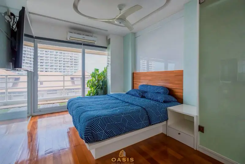Sea view condo in Jomtien for sale  modern equipped apartment is located at View Talay 5c