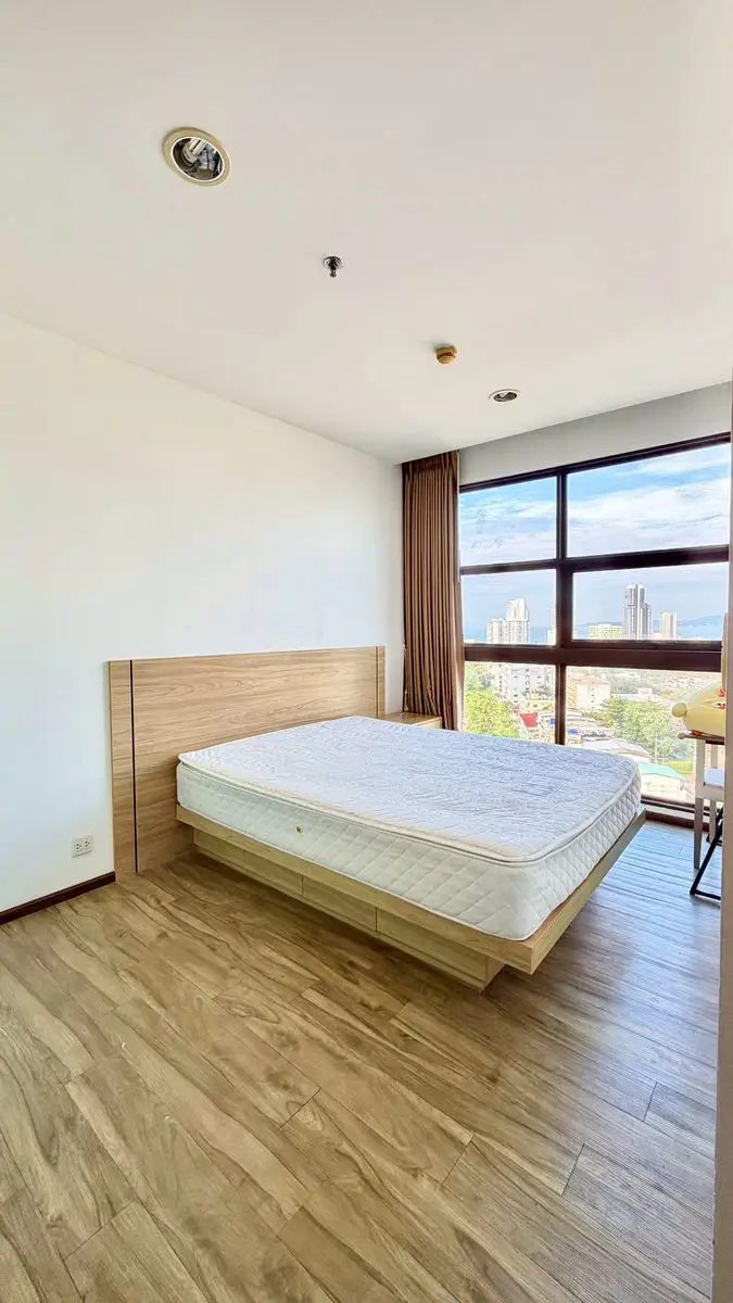 Treetops Pattaya Condo for sale  Sky Garden Rooftop Infinity Pool Rooftop Shallow Pool Fully Equipped Sky Gym Outdoor BBQ Area Sundecks and Shaded Areas Landscaped Tropical Gardens 24 Hour Security