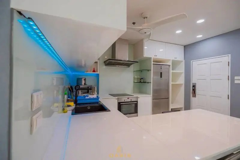 Sea view condo in Jomtien for sale  modern equipped apartment is located at View Talay 5c