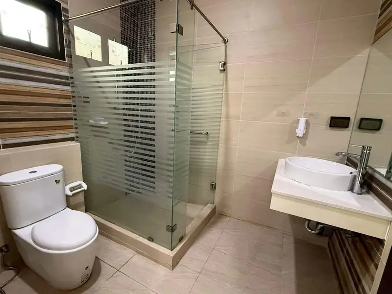  Baan Dusit Pattaya View (Project 4) 3 Bedroom for sale in Prime Location  2.5 km from clean beaches, 15 min to Pattaya City! Close to top attractions: and Water Parks