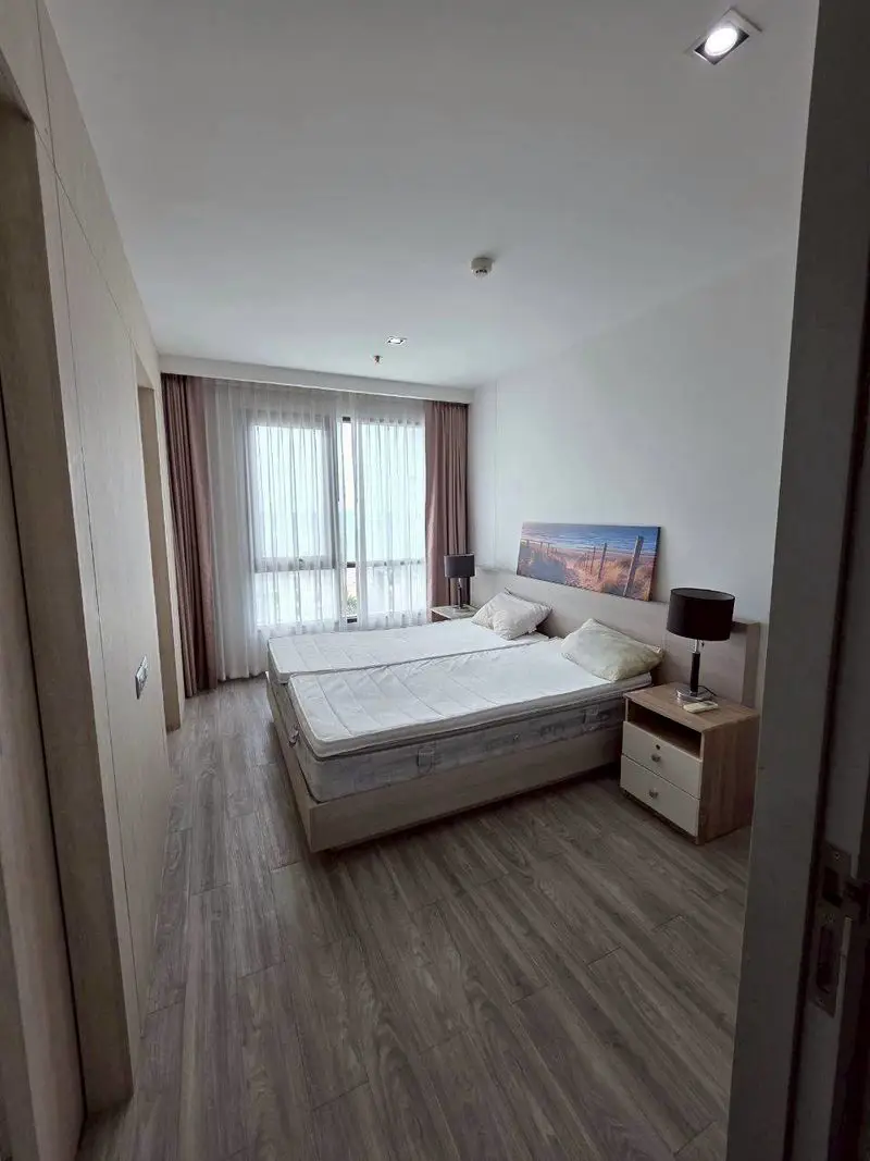1 bed seaview condo at Aeras  near Jomtien Beach.  5-star facilities to let you enjoy a 360-degree overlooking with wonderful Pattaya Bay and Pattaya views.