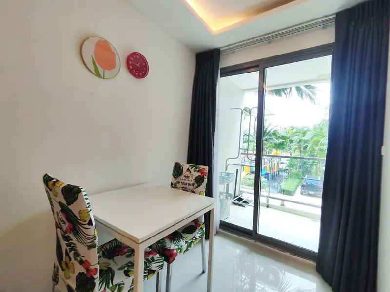 Laguna 3 Maldives 1 Bedroom with various pools, featuring many landscaped islands, boardwalks, Gazebo-relaxation areas and three artificial beaches. close to convenience stores nearby, with underground parking provided for residents'