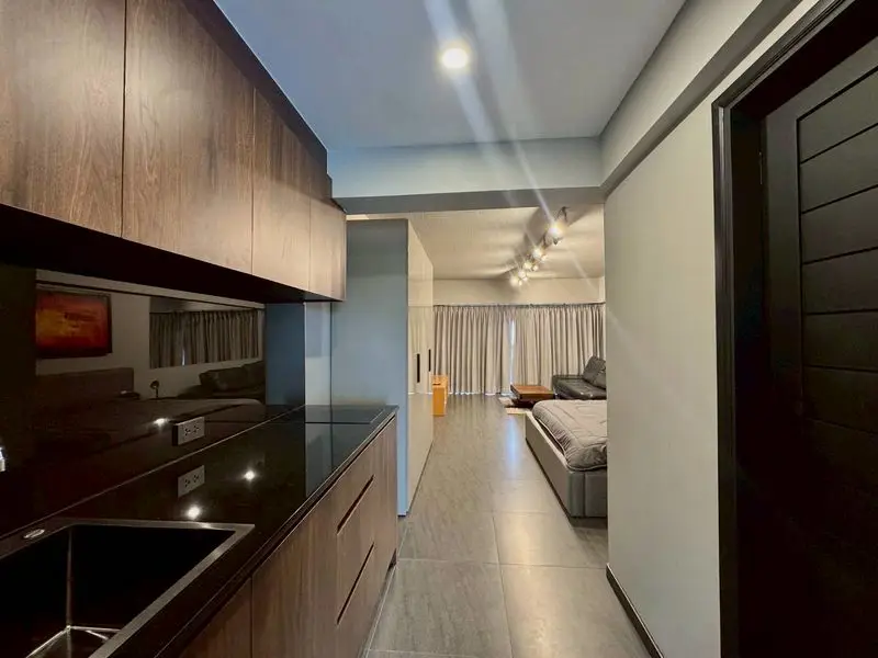 Metro-Jomtien Condotel for sale a condo located in a prime location next to the Jomtien Beach