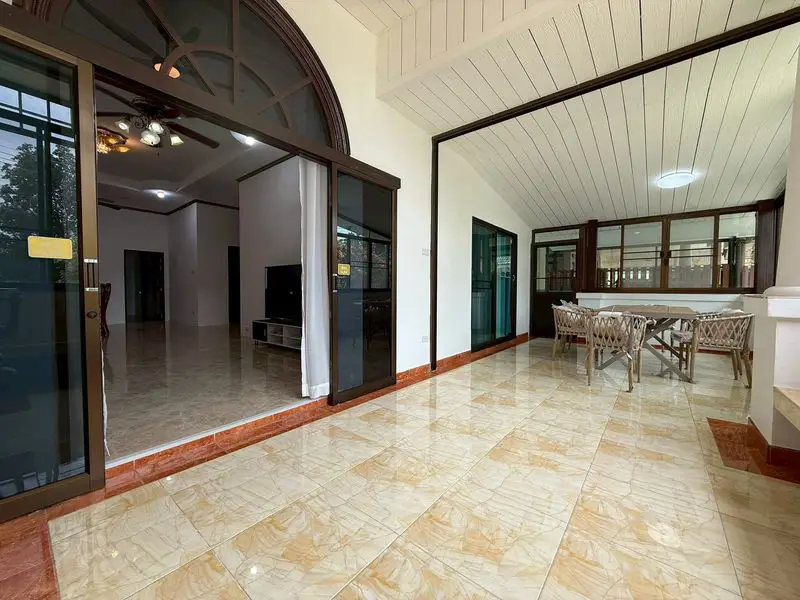 Baan Dusit House an exceptional villa project located in  Pattaya, Chonburi. With its salubrious design and well-maintained gardens