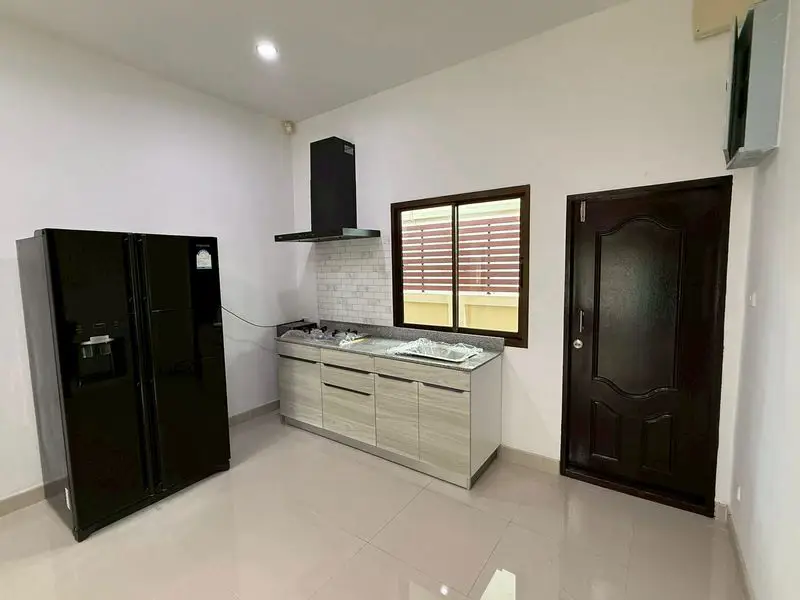  Baan Dusit Pattaya View (Project 4) 3 Bedroom for sale in Prime Location  2.5 km from clean beaches, 15 min to Pattaya City! Close to top attractions: and Water Parks