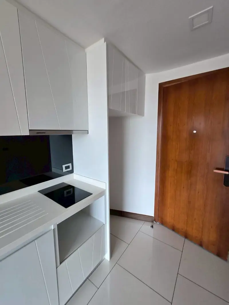 Peak Towers Pratumnak Studio with  two pool areas, a separate covered parking complex, Zen-relaxation zone with full fitness facilities with panoramic ocean views