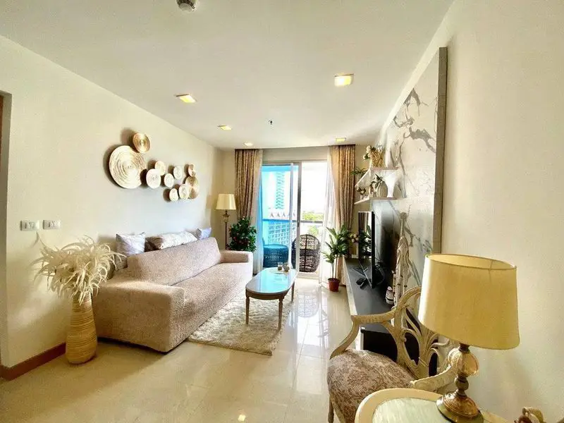 2 bed Condo The Palm Beachfront condominium Wongamat  sea views of Pattaya Golf,  all units are fully furnished with the balcony allowing a panoramic sea view